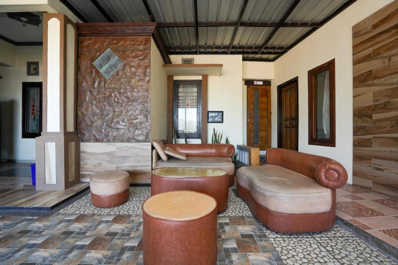 Oyo 1087 Homestay Potato House Bromo Exterior photo