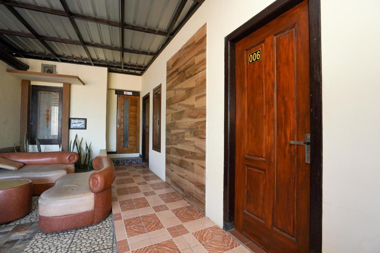 Oyo 1087 Homestay Potato House Bromo Exterior photo
