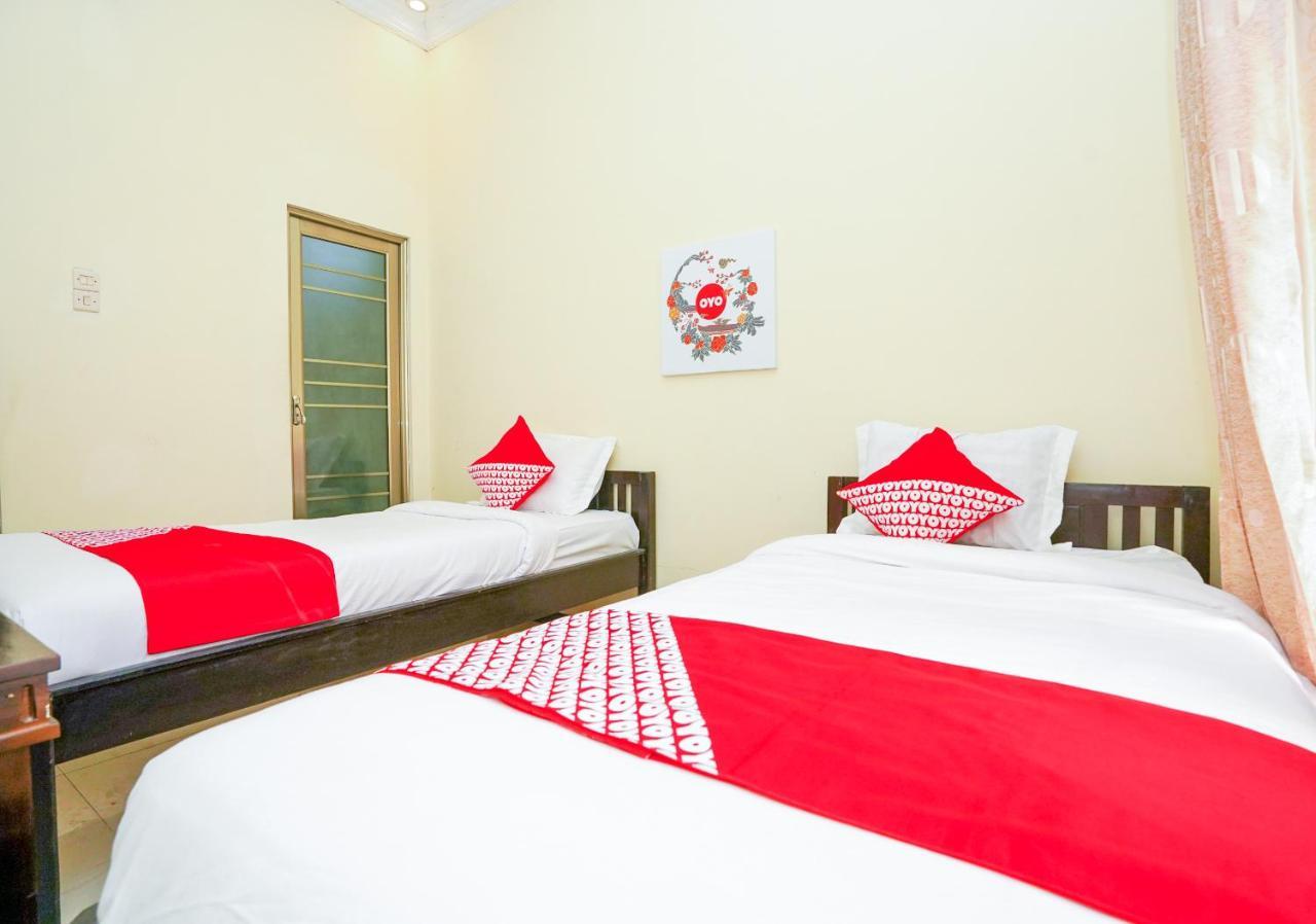 Oyo 1087 Homestay Potato House Bromo Exterior photo